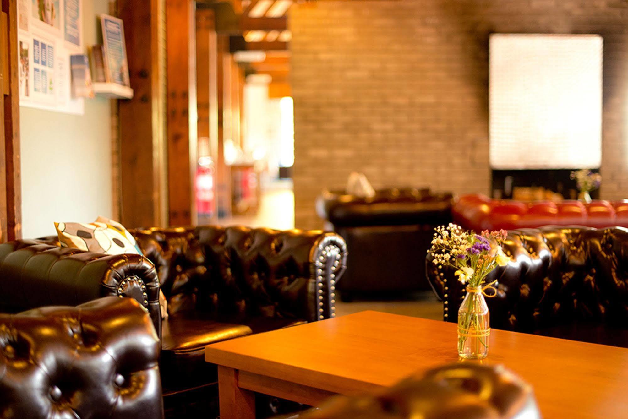 Yha Hostel *
